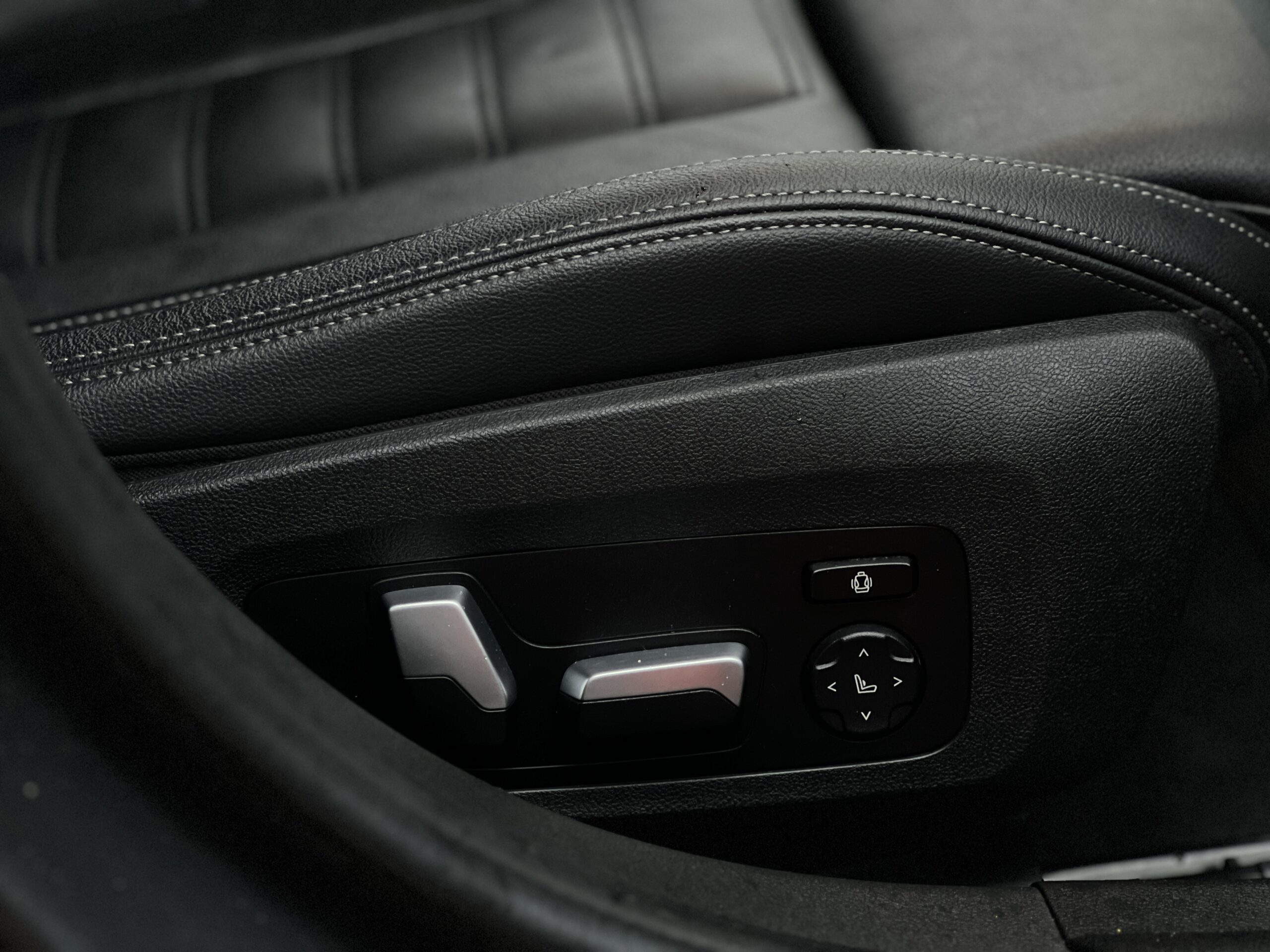 2021 BMW M340i M Sport Touring MHT *COMFORT PLUS PACK–WIRELESS CHARGING – LOADED* Auto