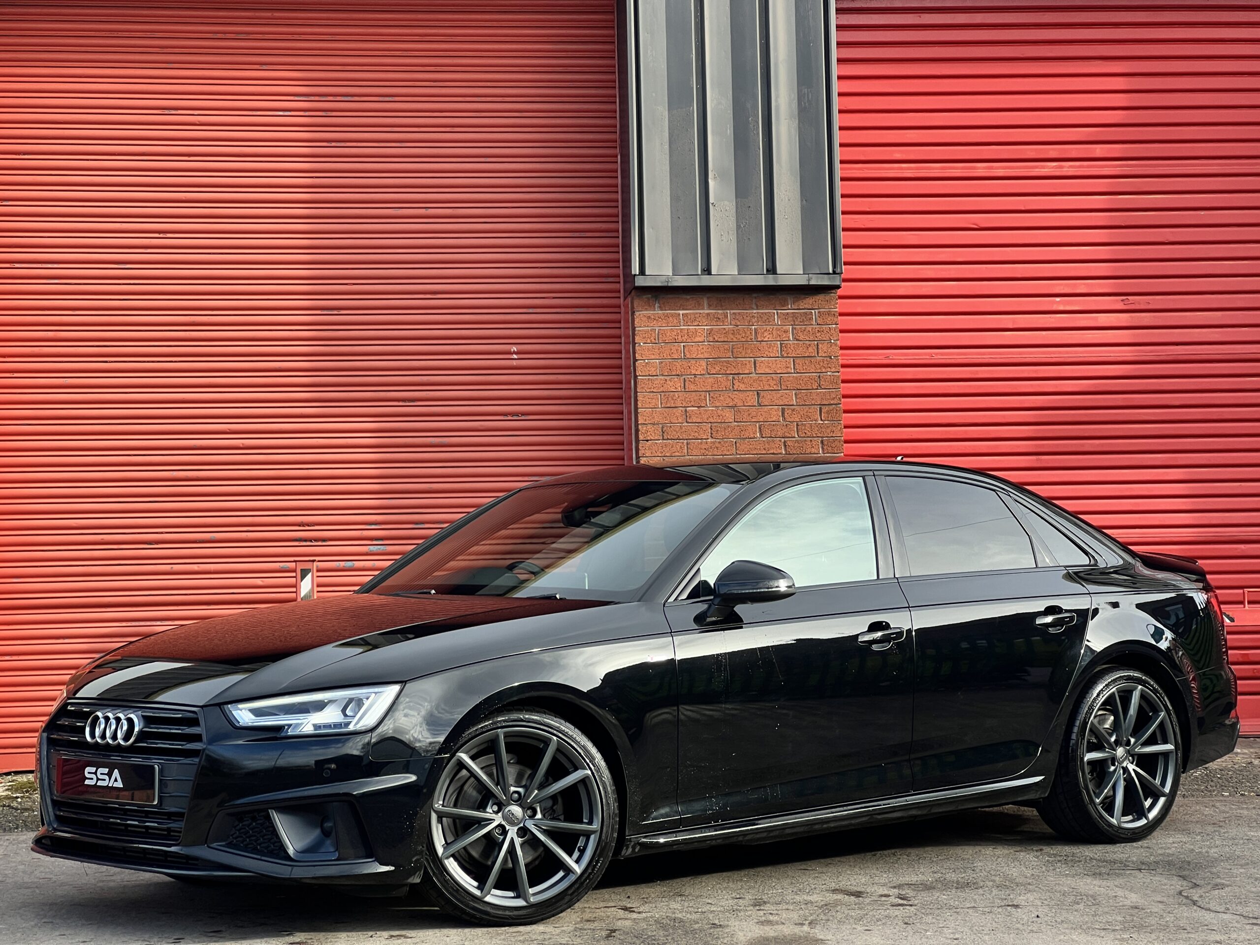 2019 Audi A4 Black Edition 40 TFSI 2.0 S Tronic *VIRTUAL DASH-WIRELESS CHARGING* AUTO