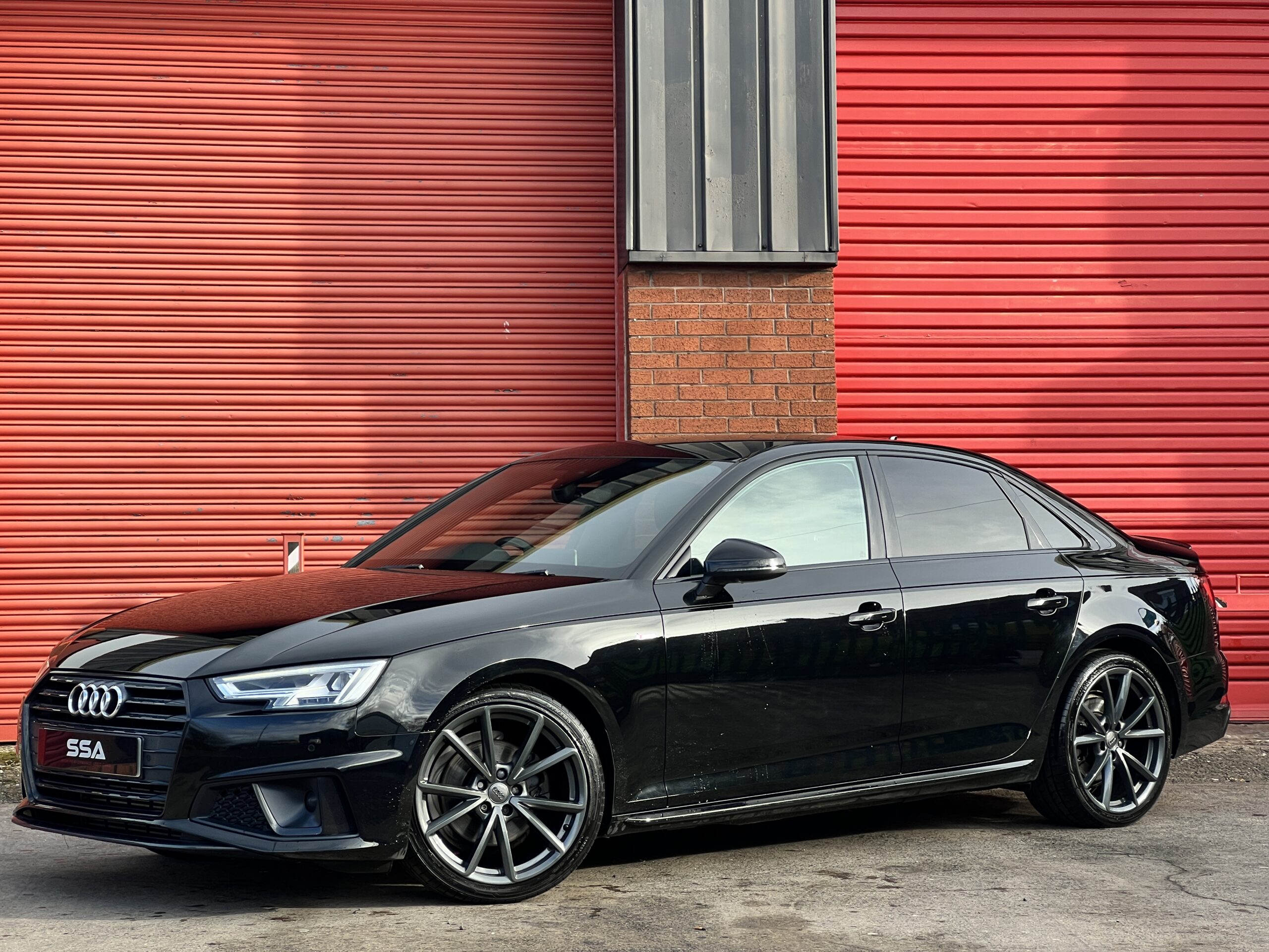 2019 Audi A4 Black Edition 40 TFSI 2.0 S Tronic *VIRTUAL DASH-WIRELESS CHARGING* AUTO