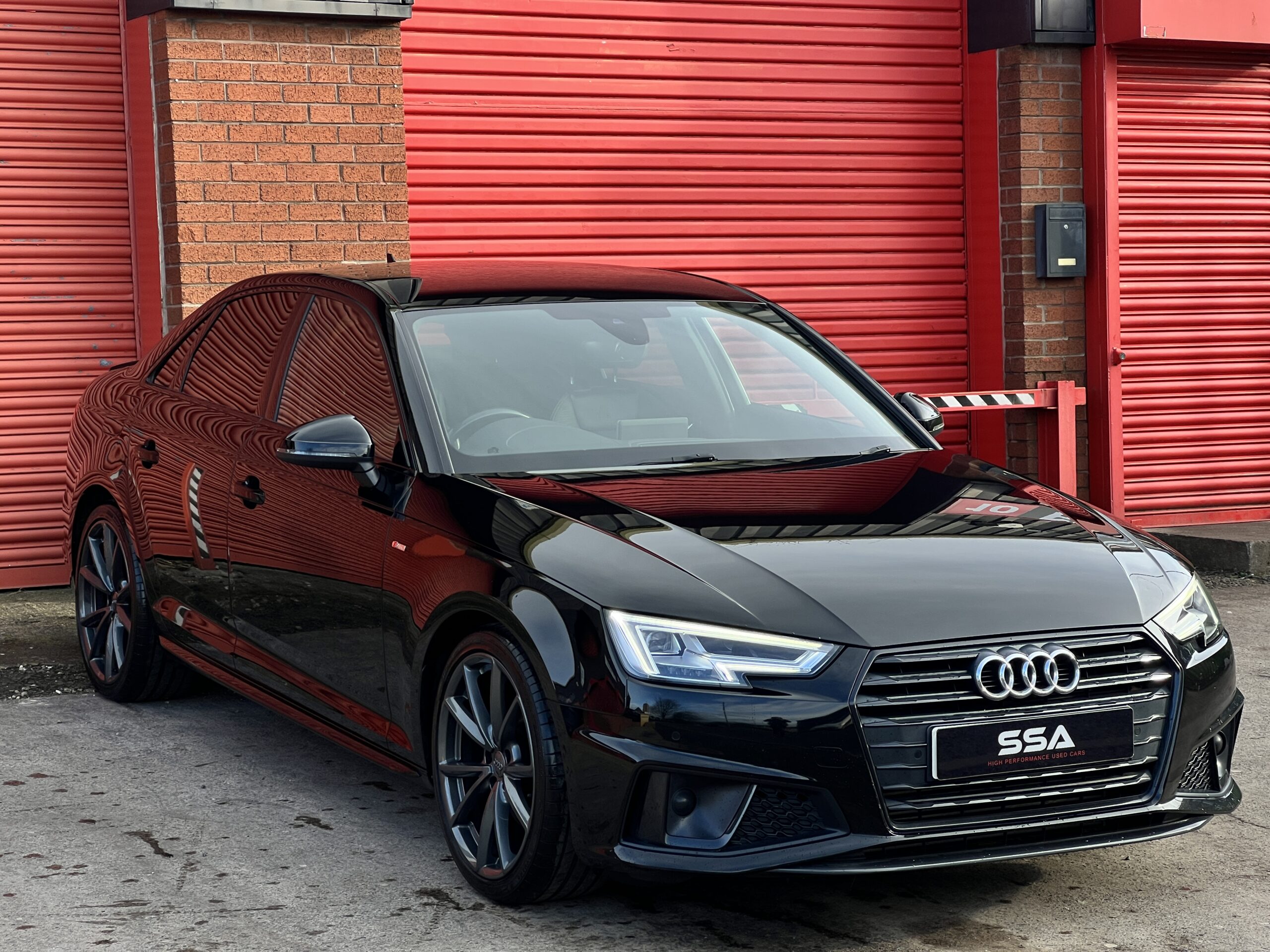 2019 Audi A4 Black Edition 40 TFSI 2.0 S Tronic *VIRTUAL DASH-WIRELESS CHARGING* AUTO