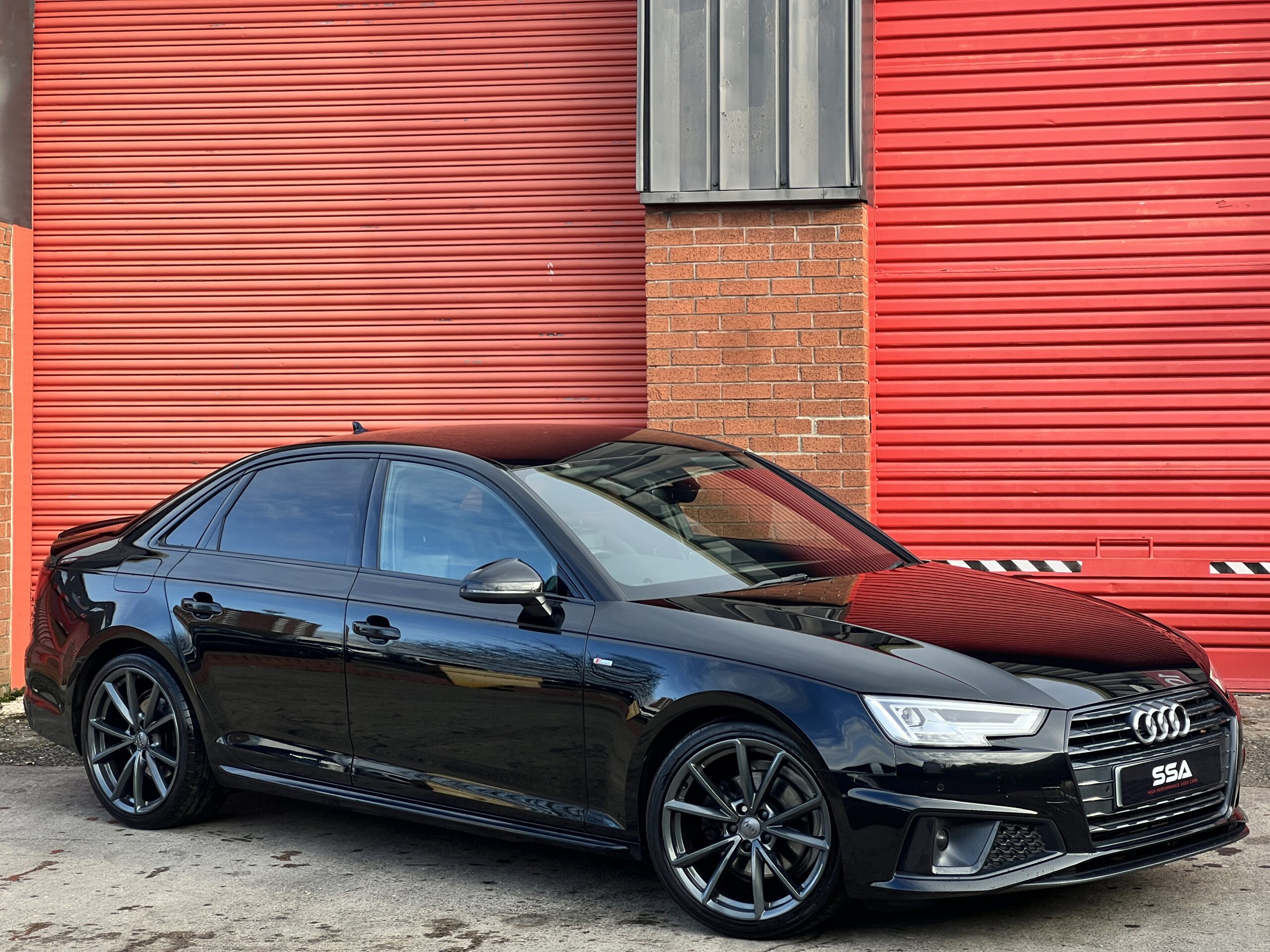 2019 Audi A4 Black Edition 40 TFSI 2.0 S Tronic *VIRTUAL DASH-WIRELESS CHARGING* AUTO