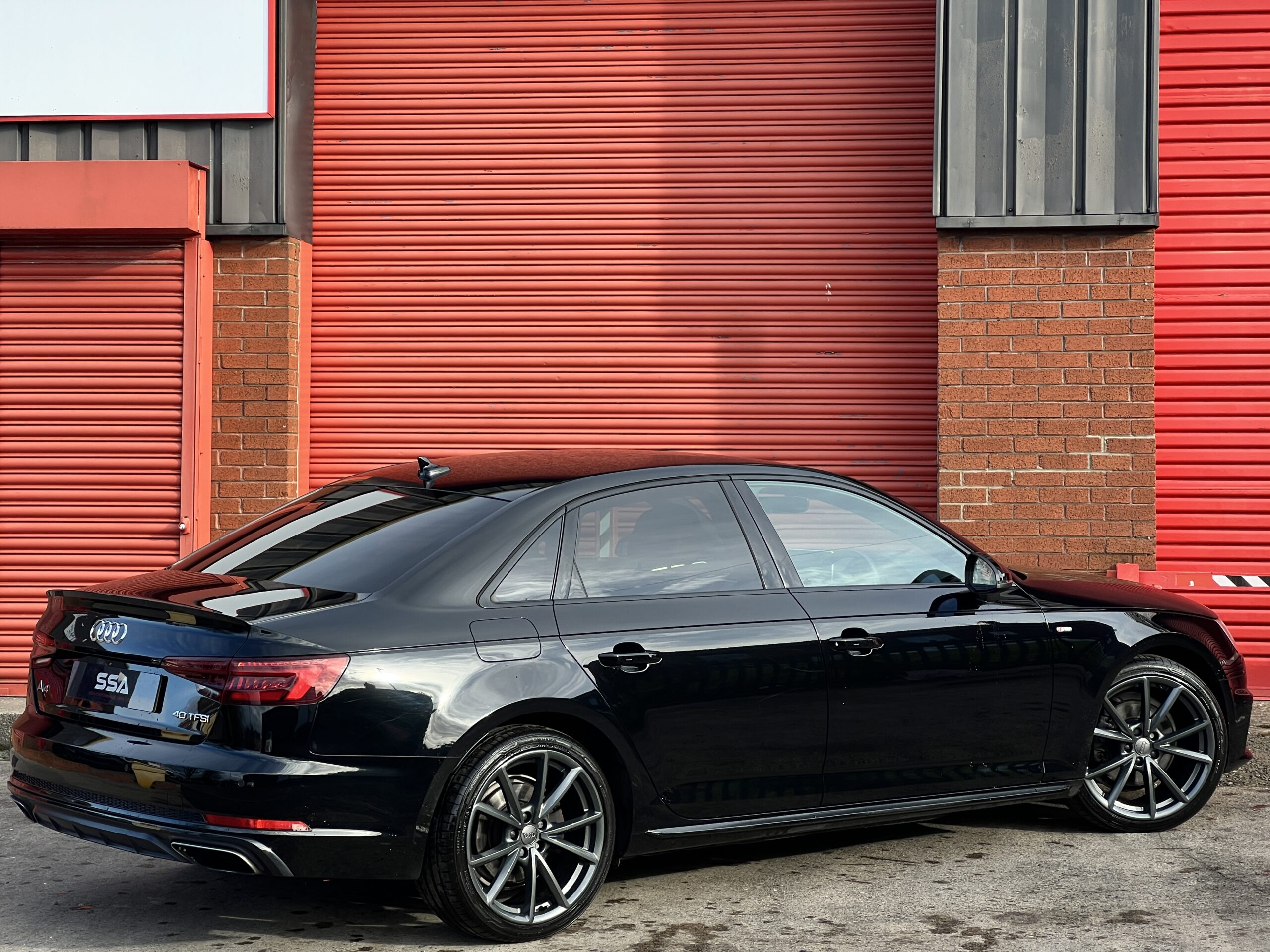 2019 Audi A4 Black Edition 40 TFSI 2.0 S Tronic *VIRTUAL DASH-WIRELESS CHARGING* AUTO