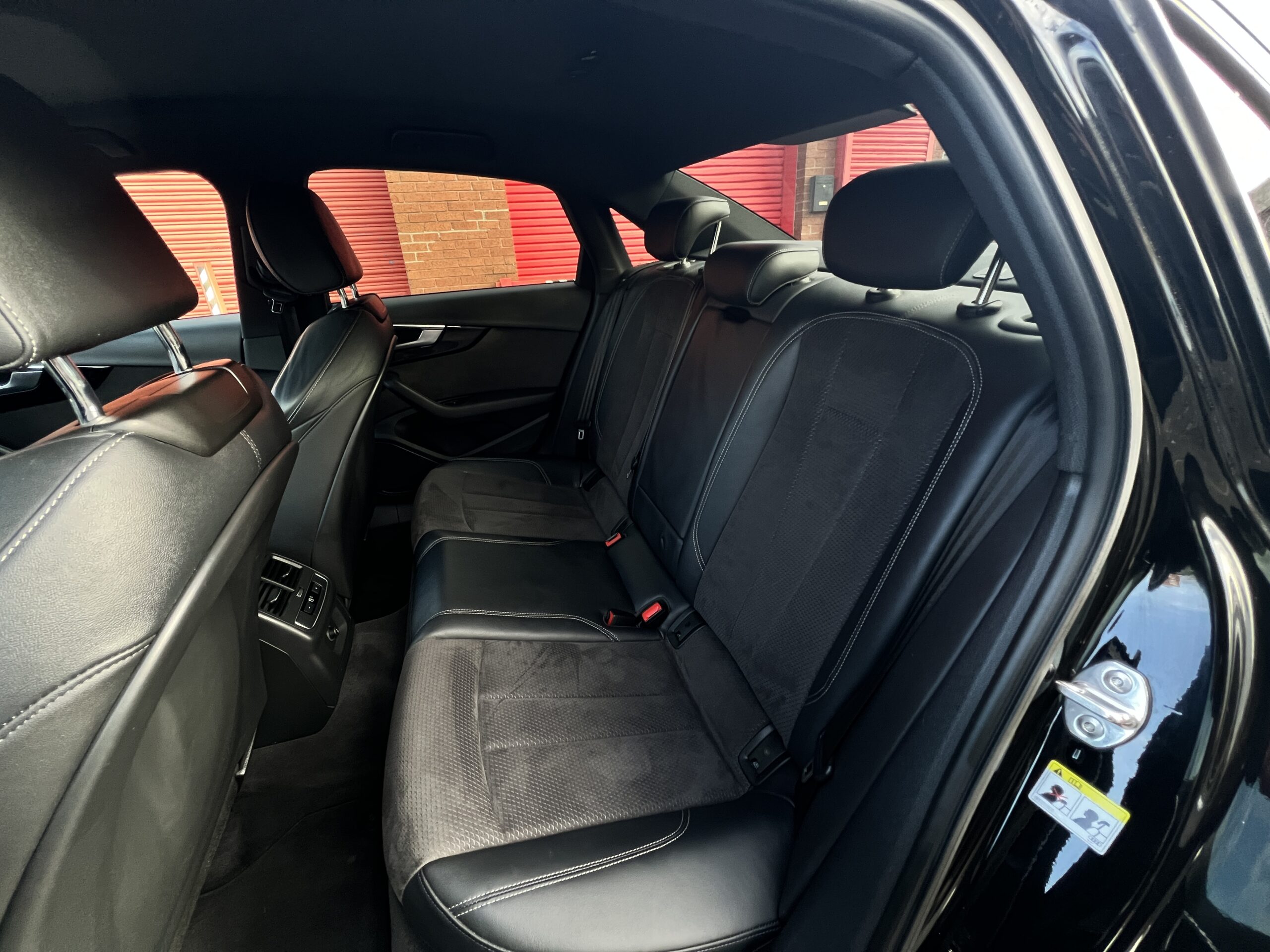 2019 Audi A4 Black Edition 40 TFSI 2.0 S Tronic *VIRTUAL DASH-WIRELESS CHARGING* AUTO