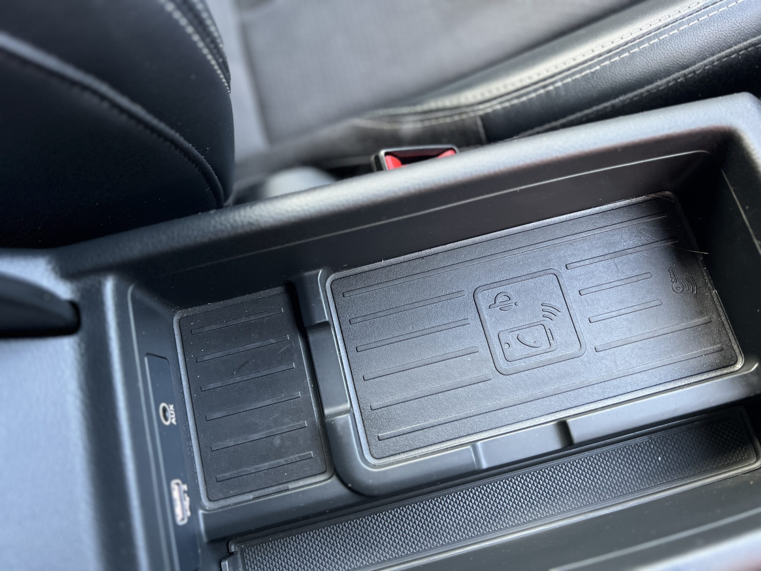 2019 Audi A4 Black Edition 40 TFSI 2.0 S Tronic *VIRTUAL DASH-WIRELESS CHARGING* AUTO