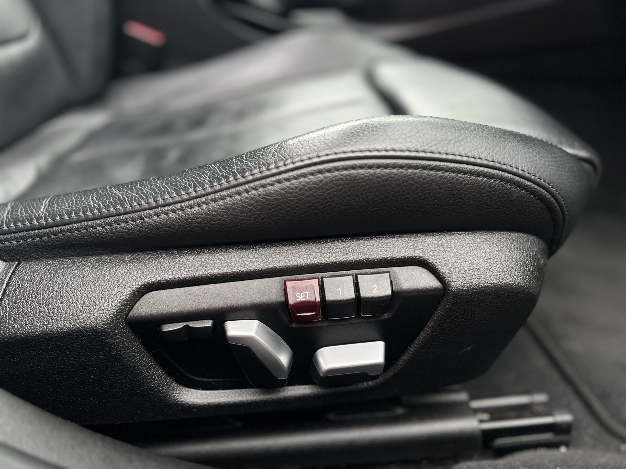 2018 BMW 335d M Sport Shadow Edition Touring *HUGE FACTORY OPTIONS+SUNROOF+DIGITAL DASH+HUD* Auto