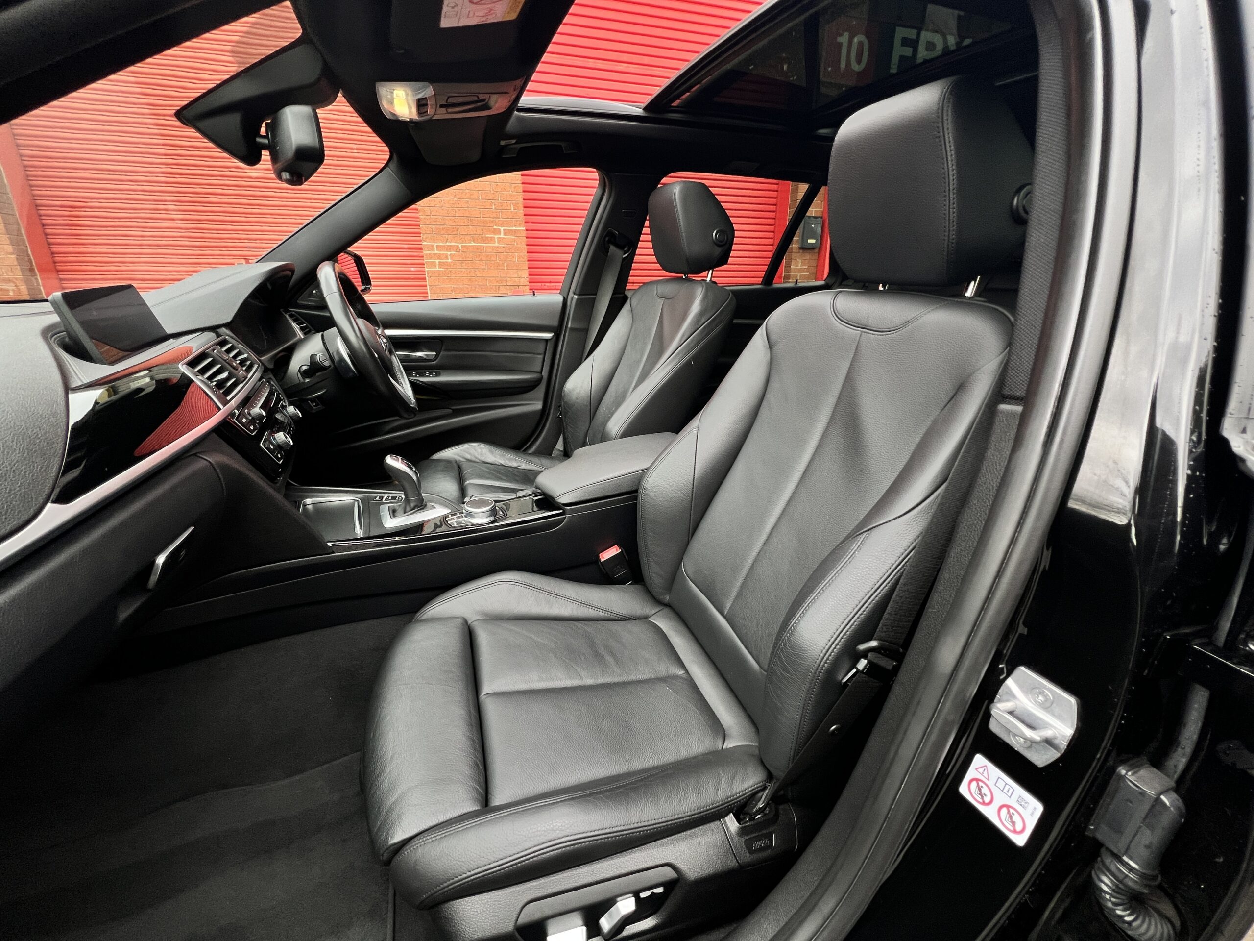 2018 BMW 335d M Sport Shadow Edition Touring *HUGE FACTORY OPTIONS+SUNROOF+DIGITAL DASH+HUD* Auto