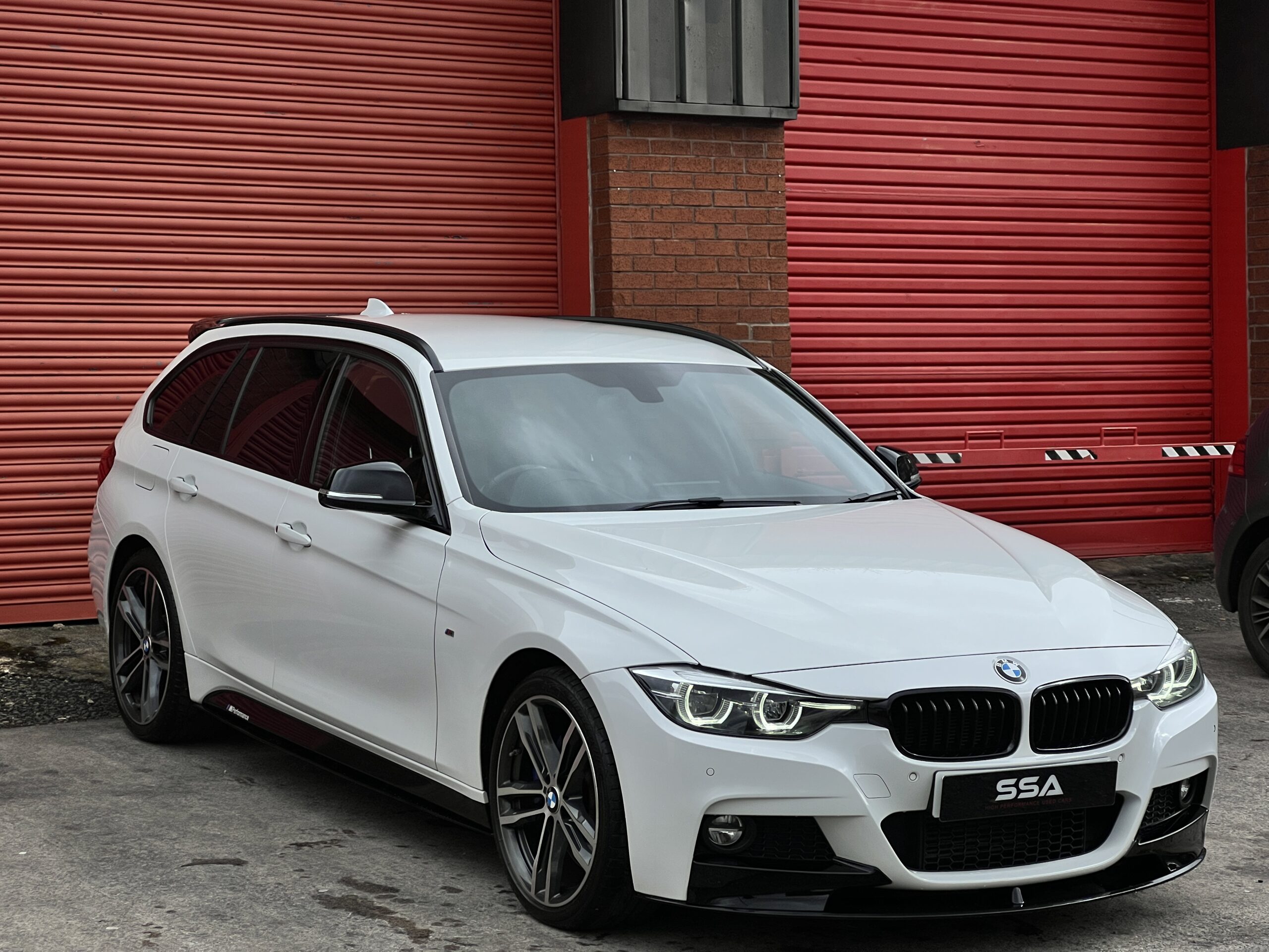 2018 BMW 330d M Sport Shadow Edition Touring *PRONAV+ELECTRIC HEATED SEATS+HEATED STEERING* Auto