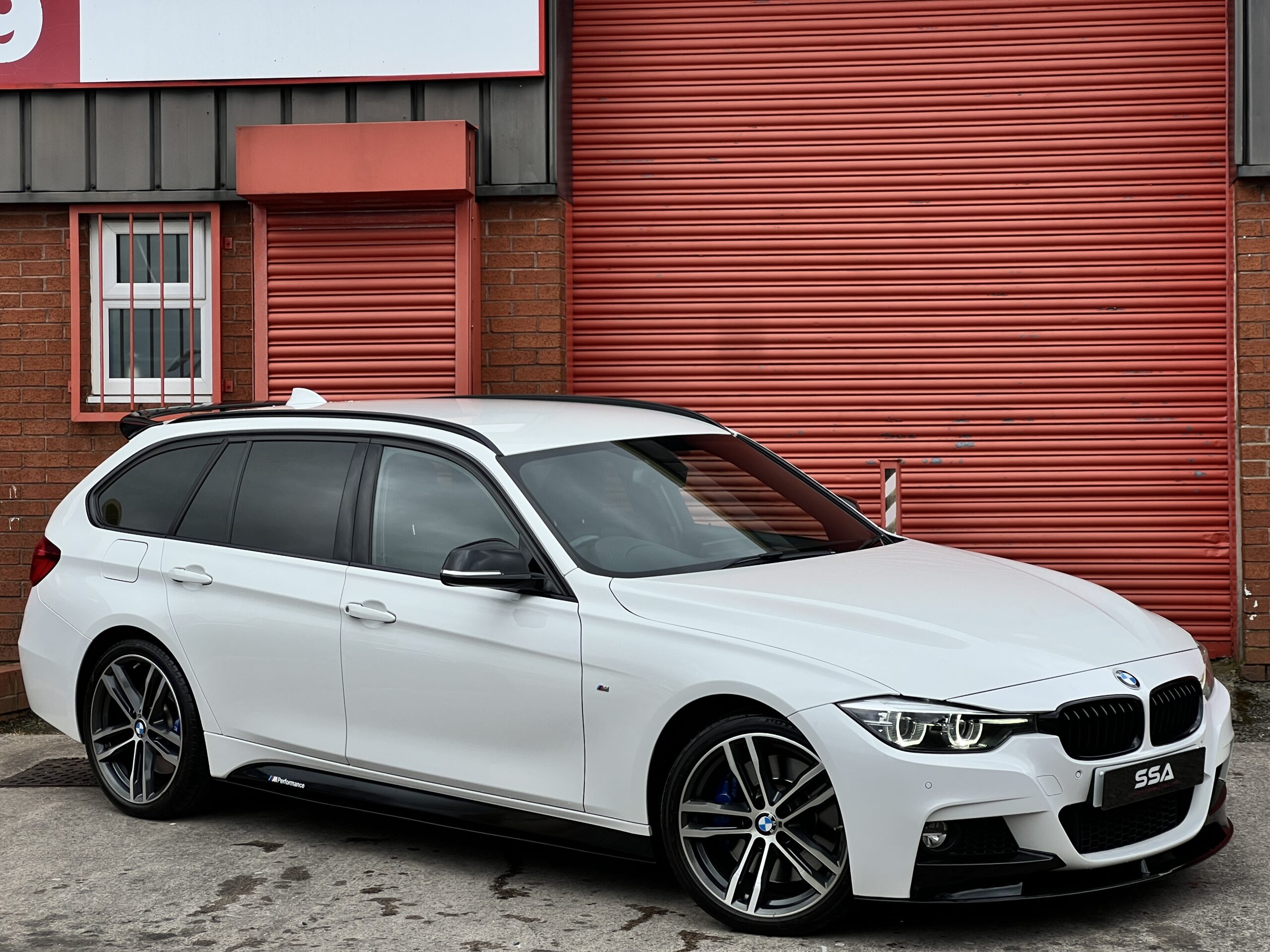 2018 BMW 330d M Sport Shadow Edition Touring *PRONAV+ELECTRIC HEATED SEATS+HEATED STEERING* Auto