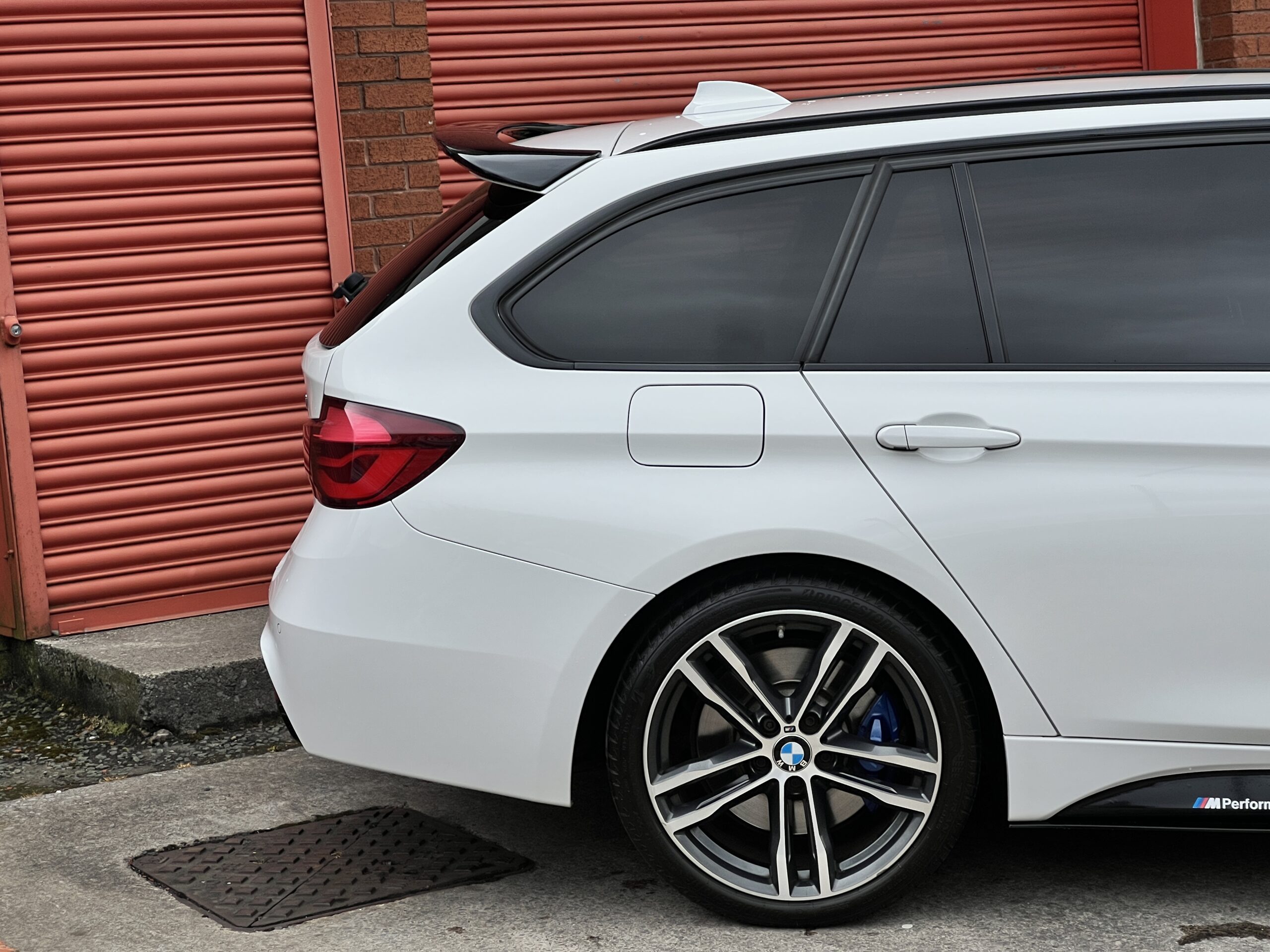 2018 BMW 330d M Sport Shadow Edition Touring *PRONAV+ELECTRIC HEATED SEATS+HEATED STEERING* Auto