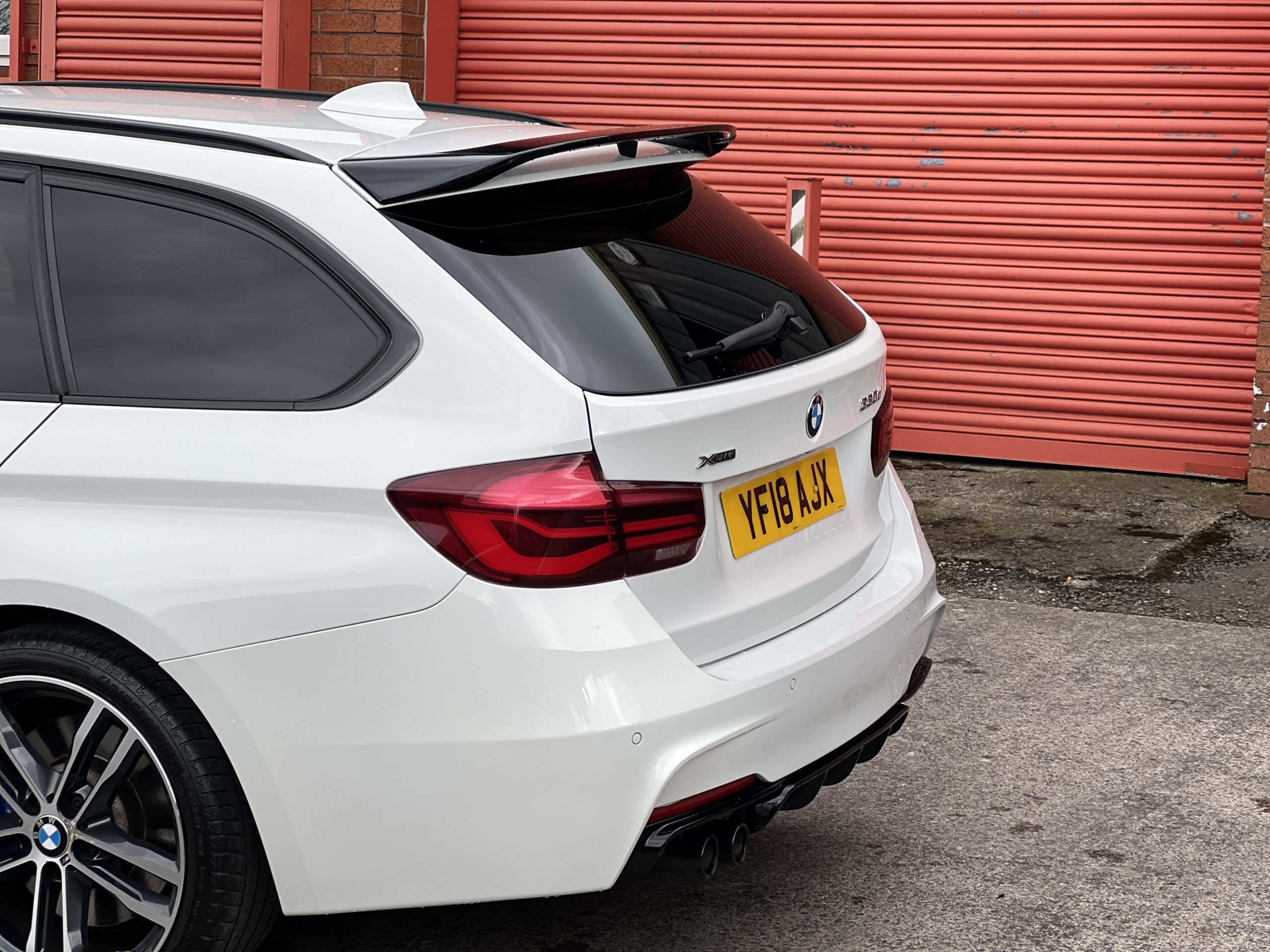 2018 BMW 330d M Sport Shadow Edition Touring *PRONAV+ELECTRIC HEATED SEATS+HEATED STEERING* Auto