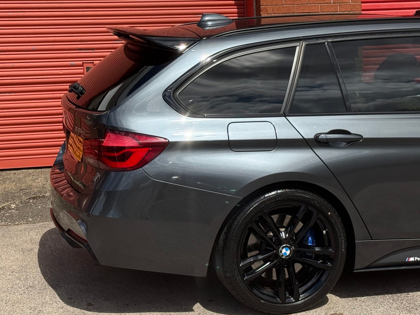 2018 BMW 335d M Sport Shadow Edition Touring *HUGE FACTORY OPTIONS+SUNROOF+DIGITAL DASH+HUD* Auto