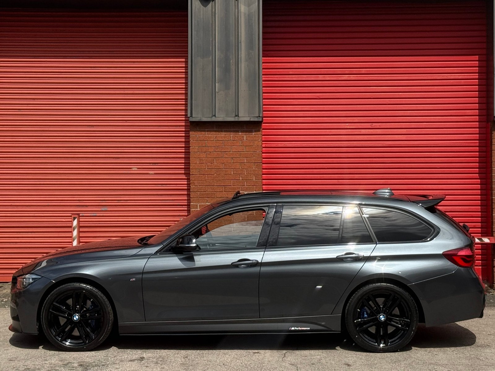 2018 BMW 335d M Sport Shadow Edition Touring *HUGE FACTORY OPTIONS+SUNROOF+DIGITAL DASH+HUD* Auto