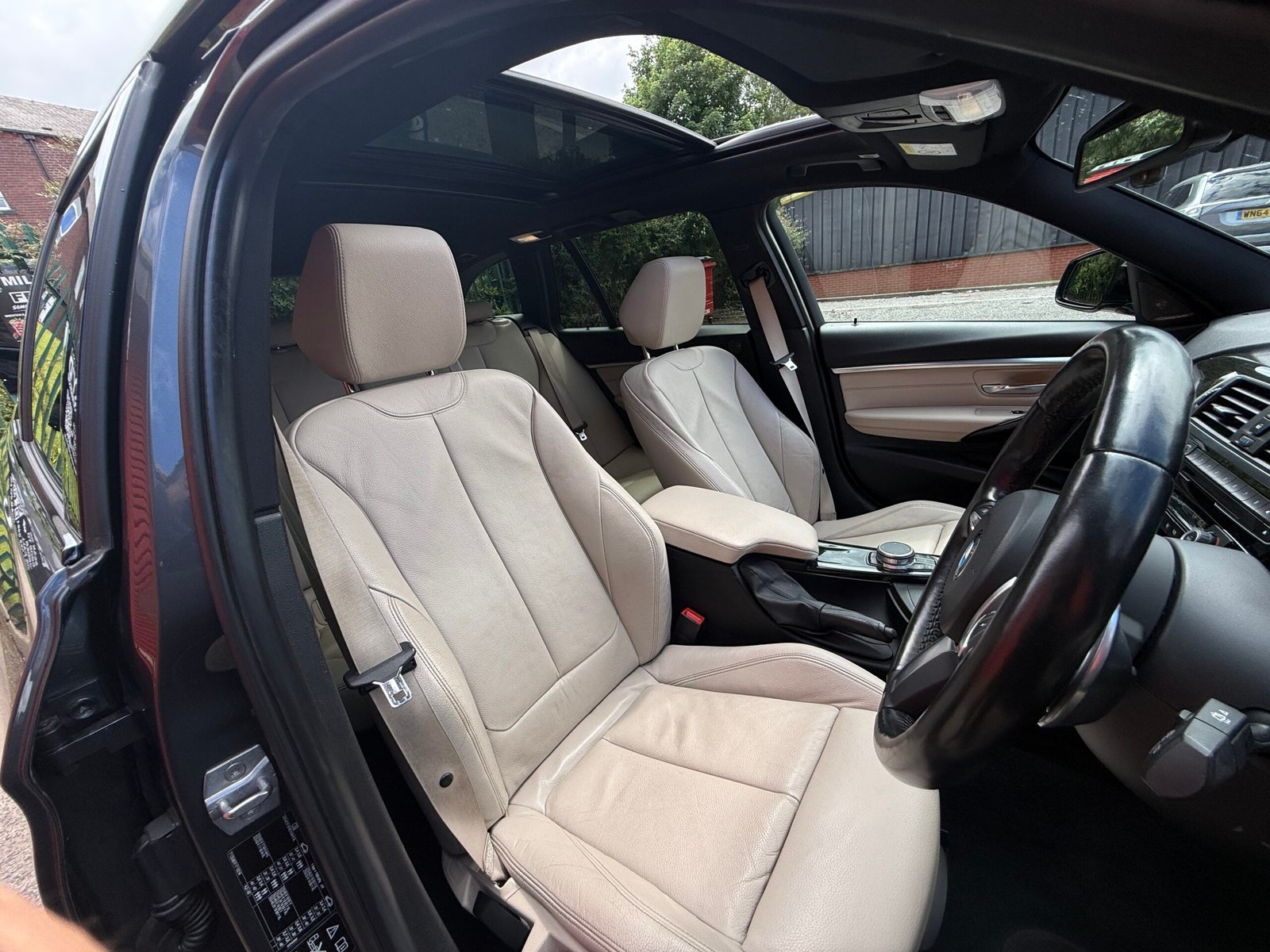 2018 BMW 335d M Sport Shadow Edition Touring *HUGE FACTORY OPTIONS+SUNROOF+DIGITAL DASH+HUD* Auto