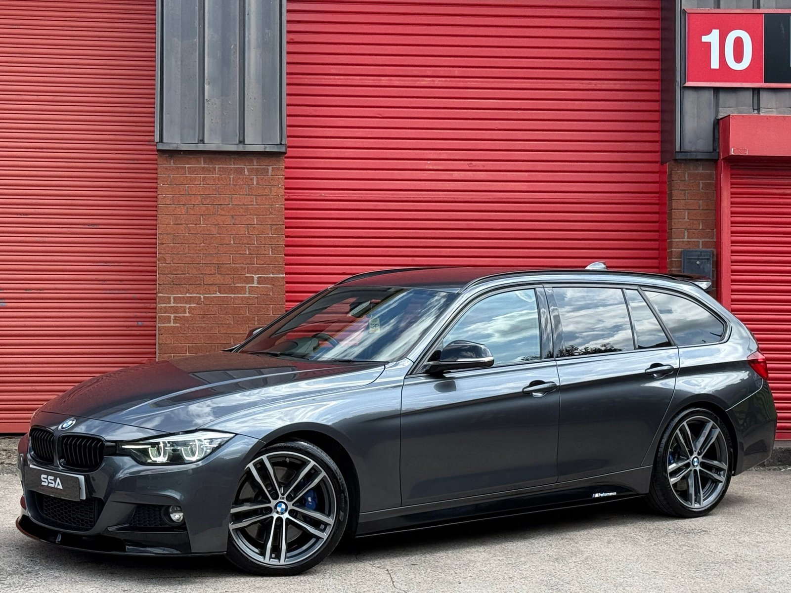 2019 BMW 330d M Sport Shadow Edition Touring *PRONAV-HK SOUND-M SPORT PLUS* Auto