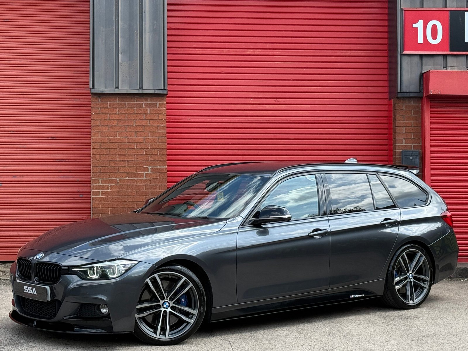 2019 BMW 330d M Sport Shadow Edition Touring *PRONAV-HK SOUND-M SPORT PLUS* Auto