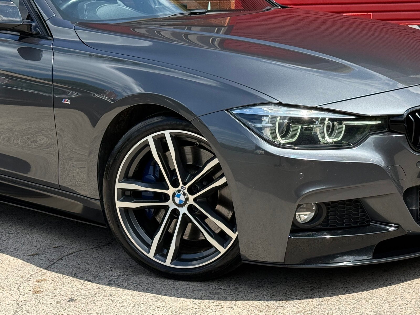 2019 BMW 330d M Sport Shadow Edition Touring *PRONAV-HK SOUND-M SPORT PLUS* Auto