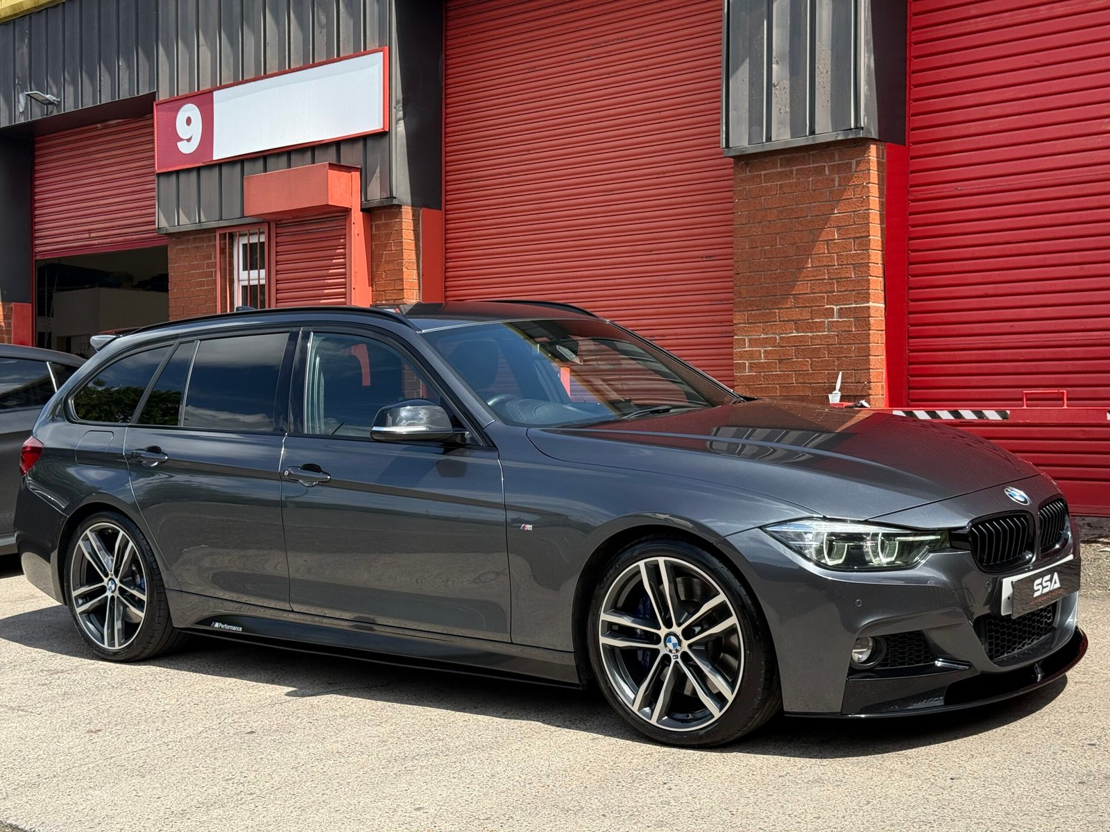 2019 BMW 330d M Sport Shadow Edition Touring *PRONAV-HK SOUND-M SPORT PLUS* Auto