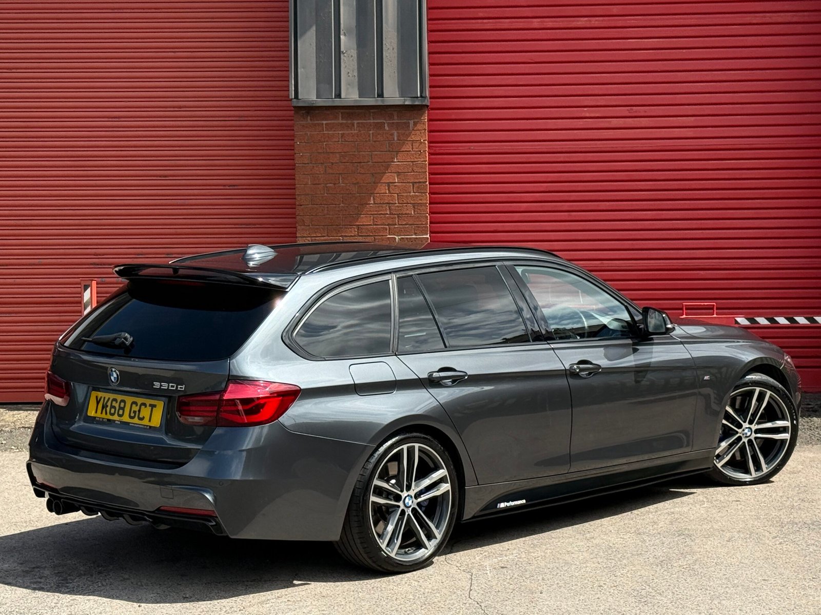 2019 BMW 330d M Sport Shadow Edition Touring *PRONAV-HK SOUND-M SPORT PLUS* Auto