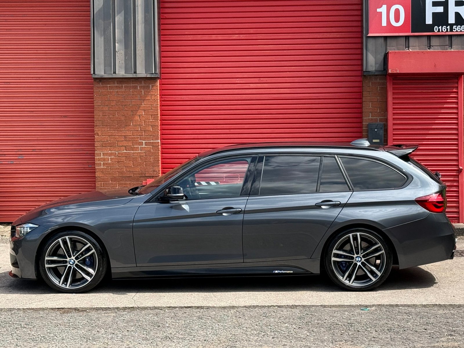 2019 BMW 330d M Sport Shadow Edition Touring *PRONAV-HK SOUND-M SPORT PLUS* Auto