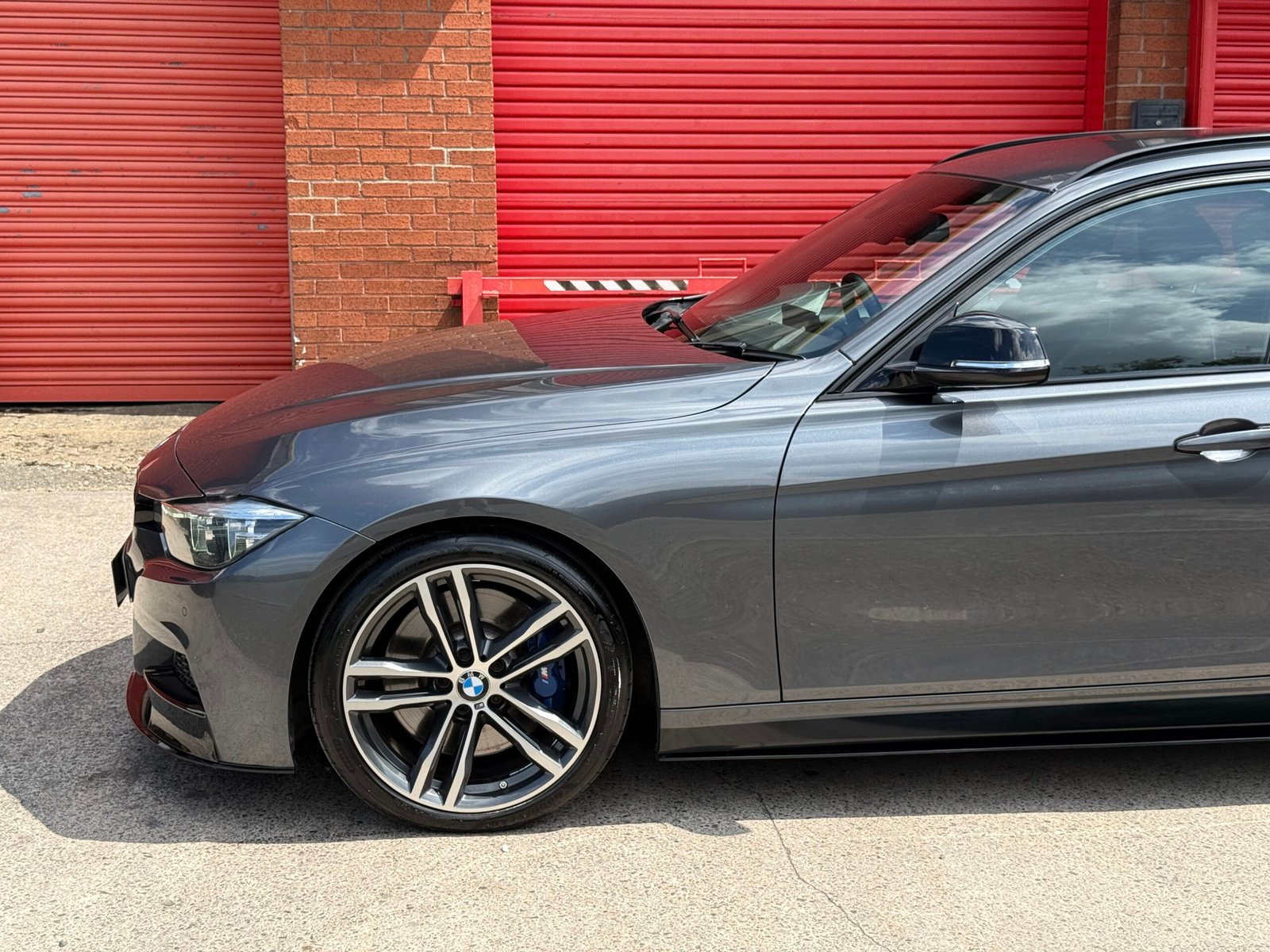 2019 BMW 330d M Sport Shadow Edition Touring *PRONAV-HK SOUND-M SPORT PLUS* Auto