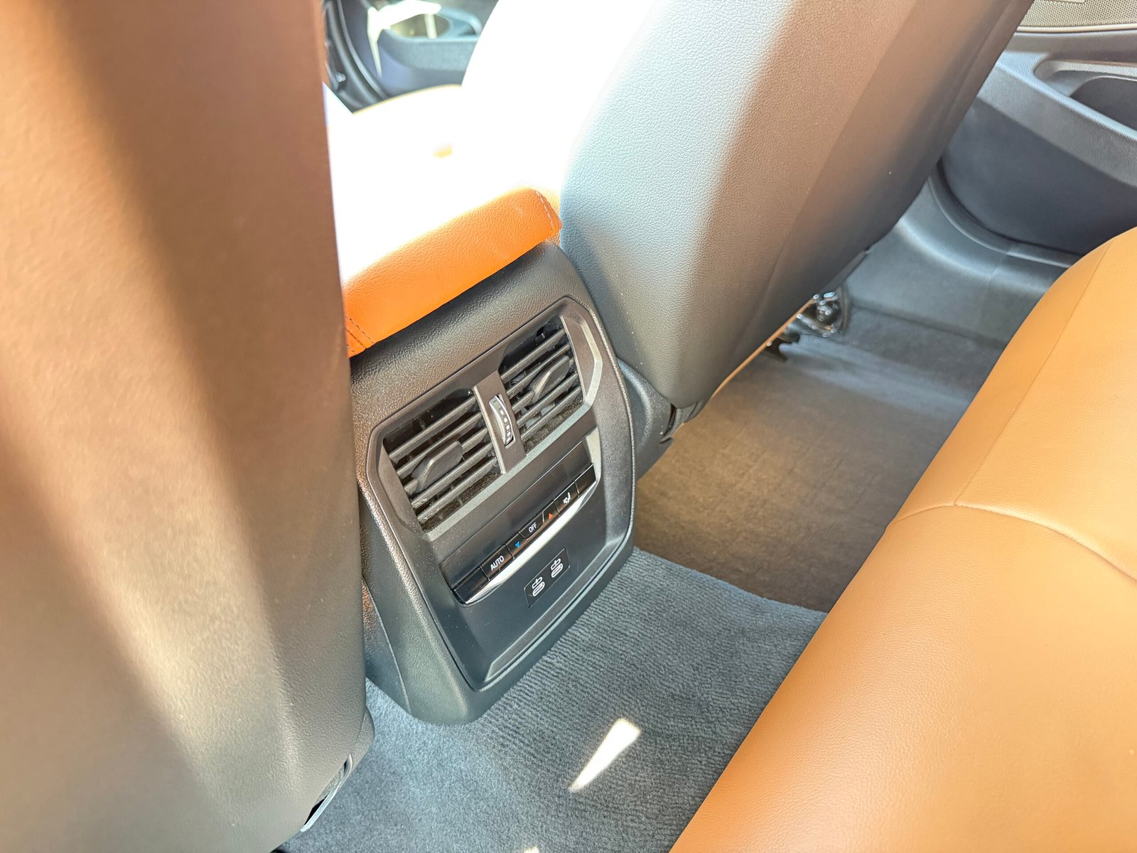 2024 BMW M340i M Sport Touring *COMFORT PLUS-TECH PACK- COGNAC LEATHER-LOADED* Auto